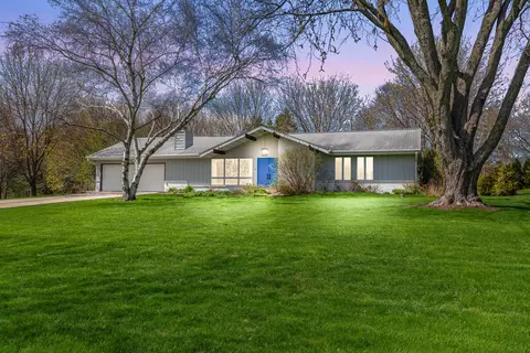 1074 Ulao, Grafton, WI 53024