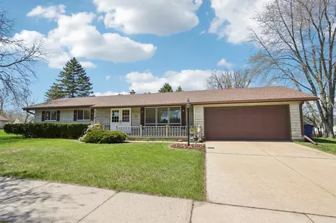 1445 17th, Grafton, WI 53024