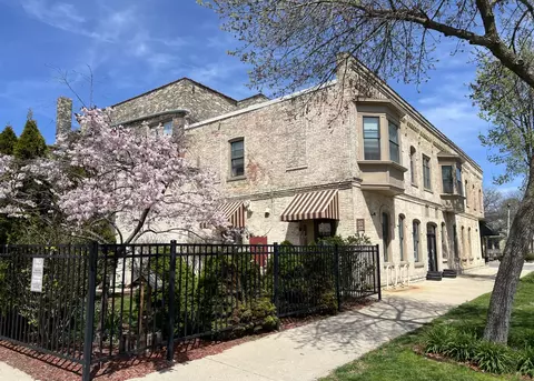 314 W Vine #1, Milwaukee, WI 53212