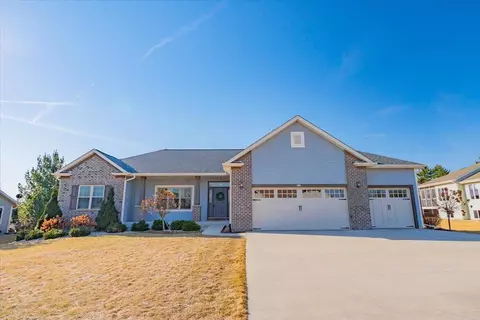 575 Country Vw, Lake Mills, WI 53551
