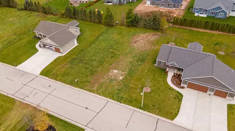 Lt4 Oriole, Howards Grove, WI 53083