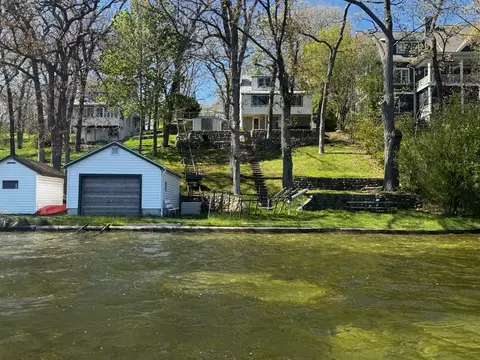 w2215 Country Club Lane, East Troy, WI 53120
