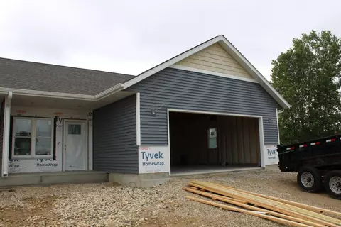 1797 Edgewood #14, Kewaskum, WI 53040