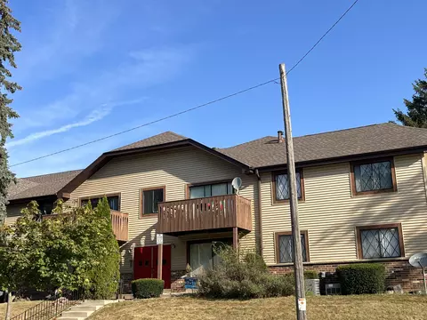 6010 W Calumet #101A, Milwaukee, WI 53223
