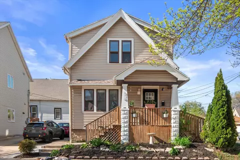 910 E Hadley, Milwaukee, WI 53212