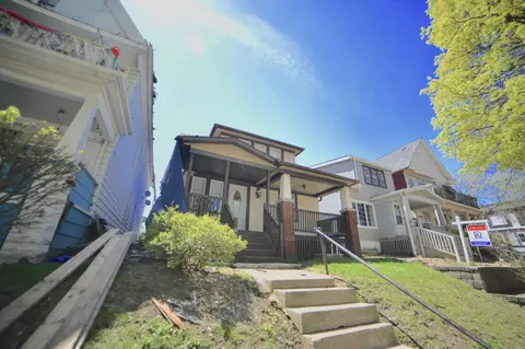3021 W Pierce, Milwaukee, WI 53215
