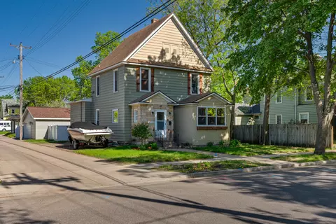 419 10th, La Crosse, WI 54601