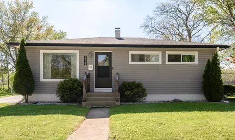 2114 N Bel Ayr, Waukesha, WI 53188