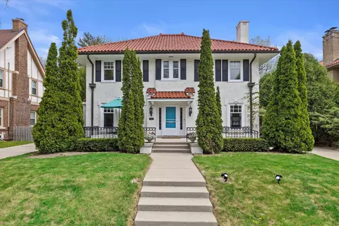 3468 N N Smt, Milwaukee, WI 53211