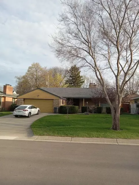 4623 W Anthony, Greenfield, WI 53219