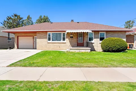 1240 S 24th, Manitowoc, WI 54220