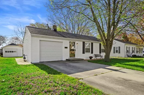 2317 Monroe, Racine, WI 53405