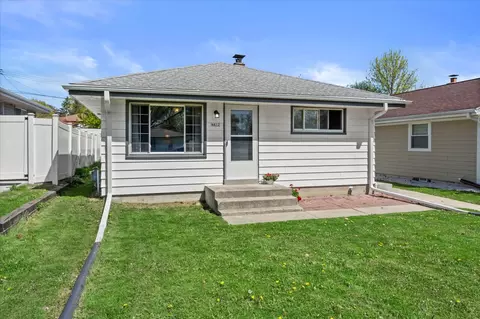 4612 S 50th, Greenfield, WI 53220