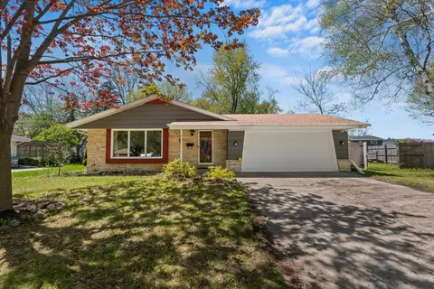 w63n985 Holly, Cedarburg, WI 53012