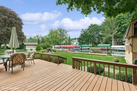 2805 Knollcrest, Burlington, WI 53105
