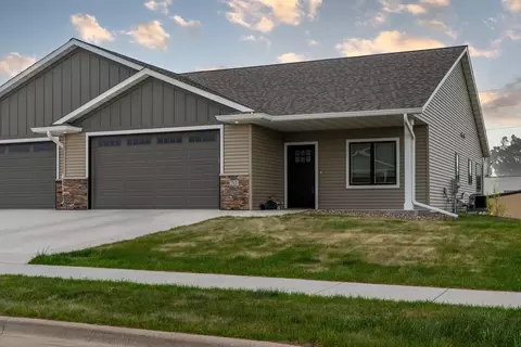 742 Crockett, Holmen, WI 54636