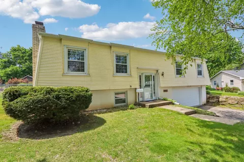 110 Valley Vw, Verona, WI 53593