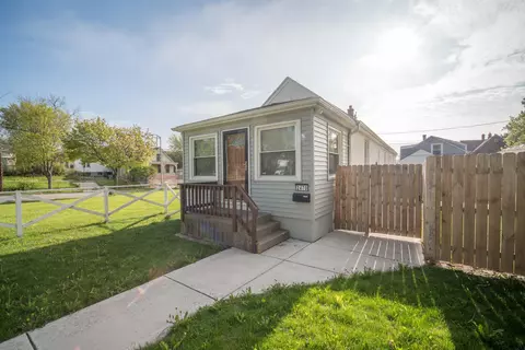 2470 N Buffum, Milwaukee, WI 53212