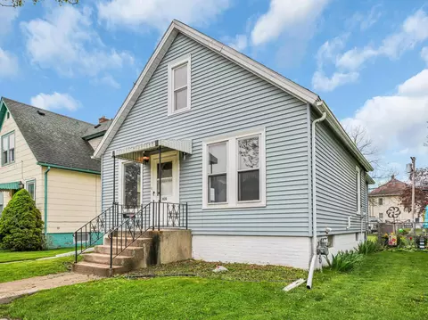 1626 Thurston, Racine, WI 53405