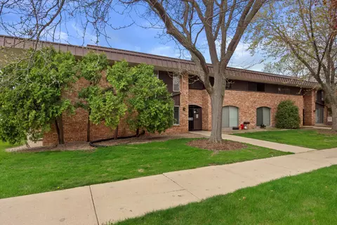4225 W Rivers Edge #25, Brown Deer, WI 53209