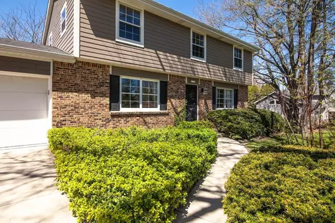 11351 N Glenwood, Mequon, WI 53097