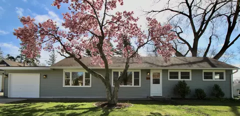 304 N 114th, Wauwatosa, WI 53226