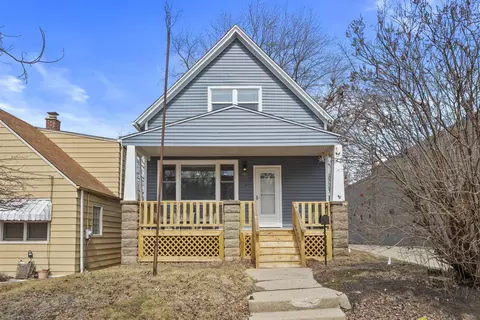 1106 E Holt, Milwaukee, WI 53207