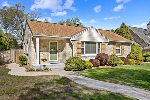 2051 S 106th, West Allis, WI 53227
