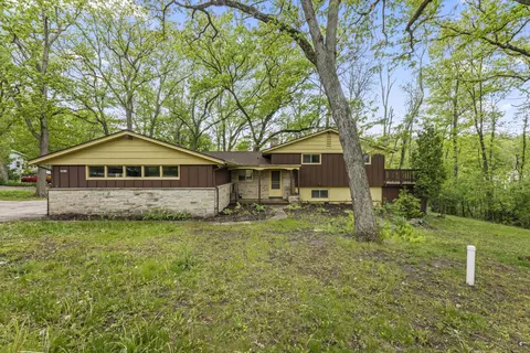 n8613 Wilmers Landing Road, East Troy, WI 53120