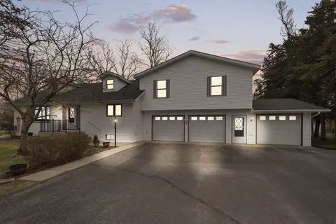 115 Glenwood, Williams Bay, WI 53191