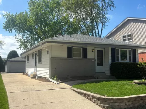 2161 S 111th, West Allis, WI 53227