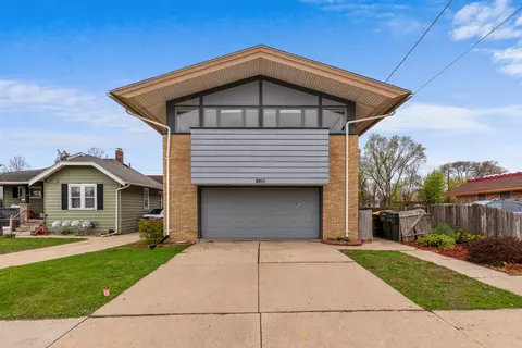 8915 W Becher, West Allis, WI 53227
