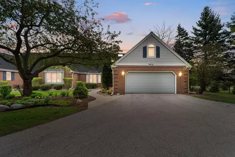 2613 W Lake Vis, Mequon, WI 53092