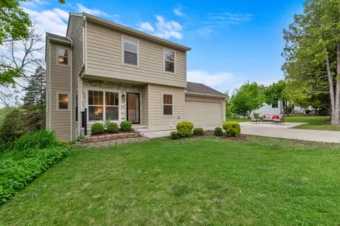 631 W Pierre, Port Washington, WI 53074