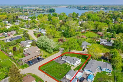 25087 W Claridan, Antioch, IL 60002