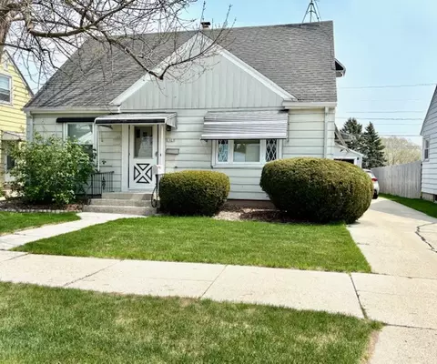 1429 S 19th, Sheboygan, WI 53081