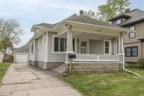 705 Beechwood, Waukesha, WI 53186