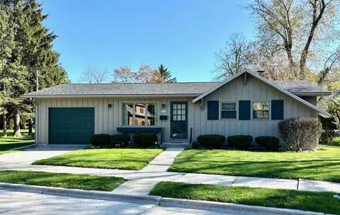 2527 Wilgus, Sheboygan, WI 53081