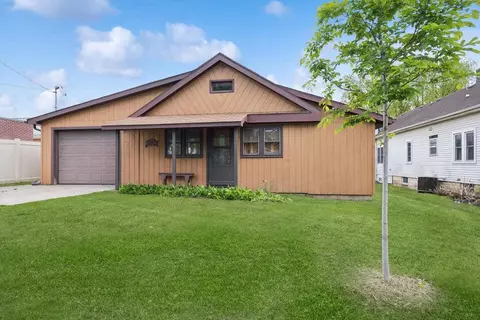 903 Lake Geneva, Lake Geneva, WI 53147