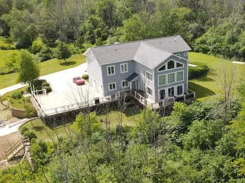 1115 Greendale, Sheboygan, WI 53081