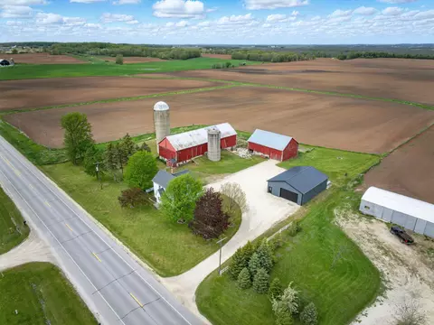 19424 Us Highway 151, Eaton, WI 54245