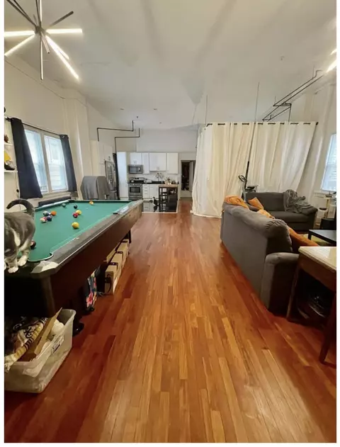 905 E Clarke, Milwaukee, WI 53212