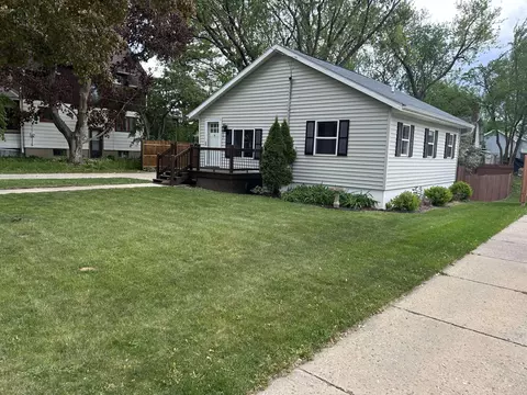817 Van Buren, Fort Atkinson, WI 53538