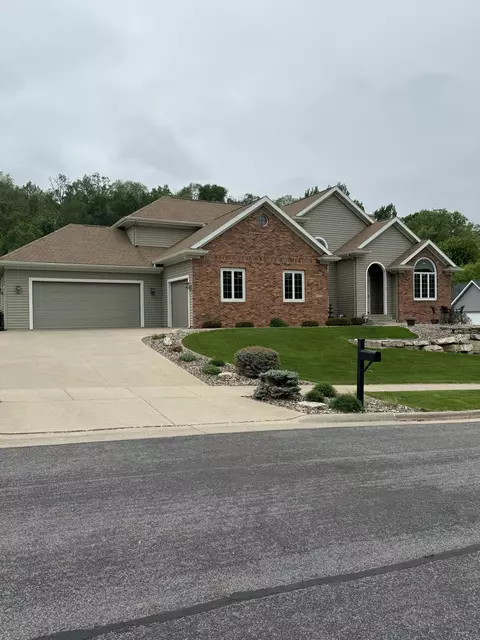2260 Quarry, Onalaska, WI 54650