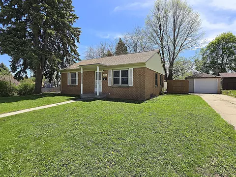 1711 Missouri, South Milwaukee, WI 53172
