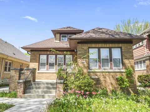 3025 N 44th, Milwaukee, WI 53210