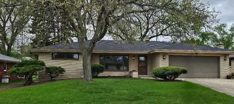 1334 Harrington, Racine, WI 53405