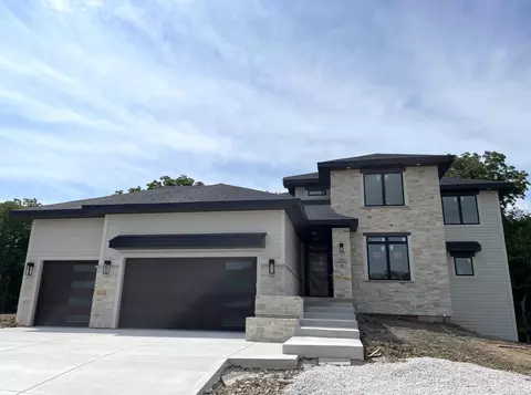 n66w21223 Sagebrush, Menomonee Falls, WI 53051