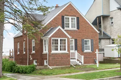 215 N 7th, West Bend, WI 53095