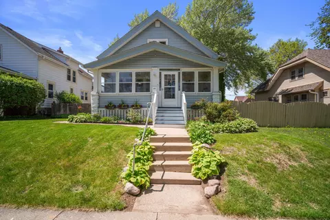 1557 S 78th, West Allis, WI 53214